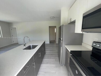 1525 Michigan Ave unit 2, Miami Beach, FL 33139 - photo 2