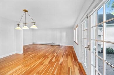 61 Winding Brook Dr, South Burlington, VT 05403 - photo 5