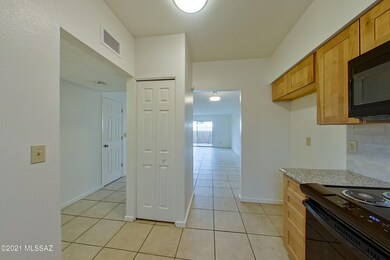 782 S Pantano Rd Tucson AZ-print-004-004