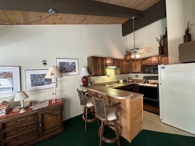 3199 Chateau Rd unit 17, Mammoth Lakes, CA 93546 - photo 3
