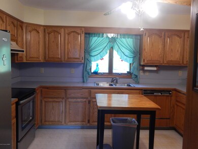 2256 Pennsylvania 92, Falls, PA 18615 - photo 2