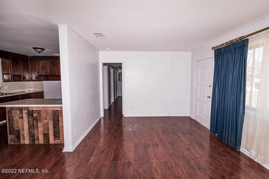 2794 Emily Ln, Jacksonville, FL 32216 - photo 5