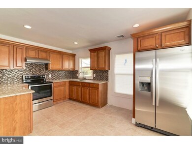 49 Brooklawn Dr, Willingboro, NJ 08046 - photo 5