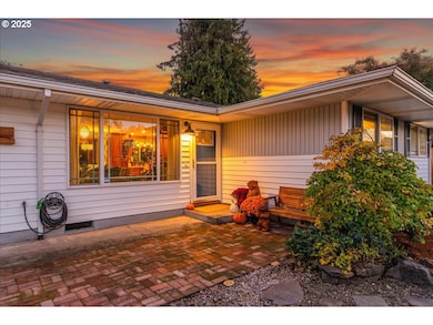 16824 SE Morrison Ct, Portland, OR 97233 - photo 5