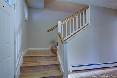 Stairway to all 4 bedrooms