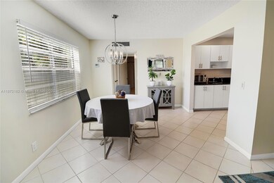 608 Normandy Ln unit M, Delray Beach, FL 33484 - photo 6