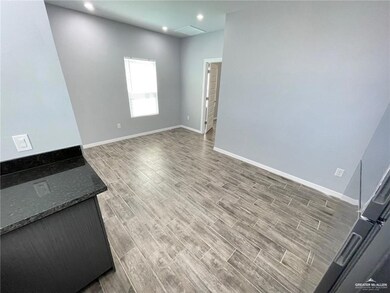 1513 Quitaca Dr unit 4, Edinburg, TX 78541 - photo 6