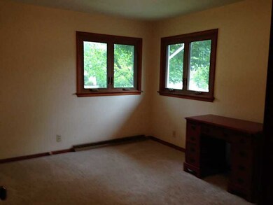 3007 Midland Dr, Erie, PA 16506 - photo 5