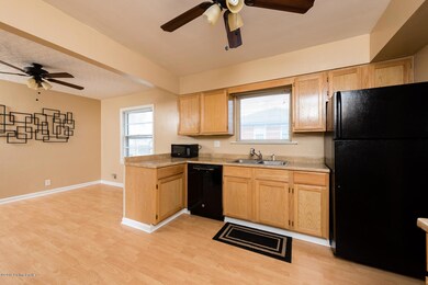 9115 Waltlee Rd, Louisville, KY 40291 - photo 7