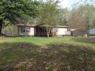 3 bedroom DoubleWide with Lake Keowee Access and B