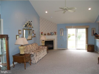 2648 Halleck Dr, Whitehall, PA 18052 - photo 3