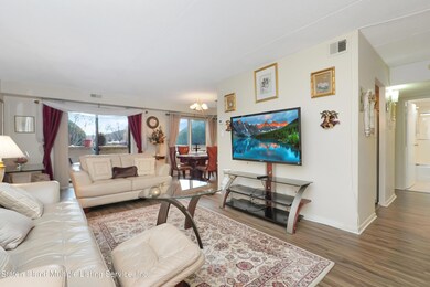 Elmwood Park Condominium II unit 1CC, Staten Island, NY 10314 - photo 7