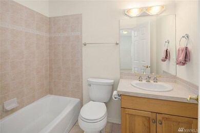 546 Walnut St unit 202, Edmonds, WA 98020 - photo 6