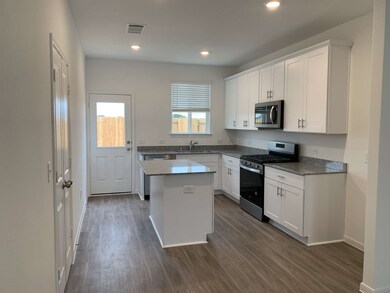 17950 Baleage Ln, Hockley, TX 77447 - photo 4