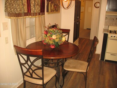 5441 Rocking Circle Dining