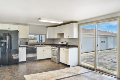 9280 E Bowers Rd, Darlington, IN 47940 - photo 2