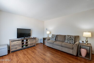 5407 W Monte Vista Rd, Phoenix, AZ 85035 - photo 6