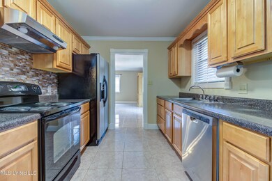 697 Eric Ct (12)