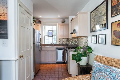 8 Brown St unit 5, Salem, MA 01970 - photo 5