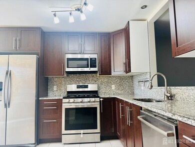 171 Nebula Rd, Piscataway, NJ 08854 - photo 2