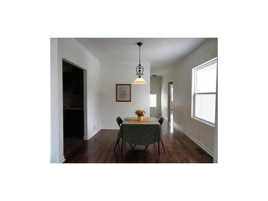 Dining room.