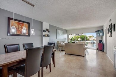 2455 Flamingo Dr unit 201, Miami Beach, FL 33140 - photo 2