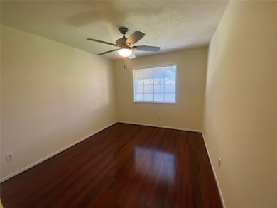 8227 Summertree Dr, Houston, TX 77040 - photo 7