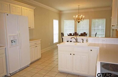 5604 Hollybrook Dr, Tyler, TX 75703 - photo 7