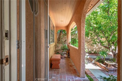 20973 Costanso St, Woodland Hills, CA 91364 - photo 4