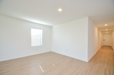 9910 Cliffside Ridge, Baytown, TX 77521 - photo 6