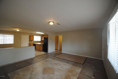 5614 W Catalina Dr, Phoenix, AZ 85031 - photo 5