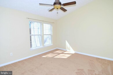 2726 Thornbrook Ct, Odenton, MD 21113 - photo 7