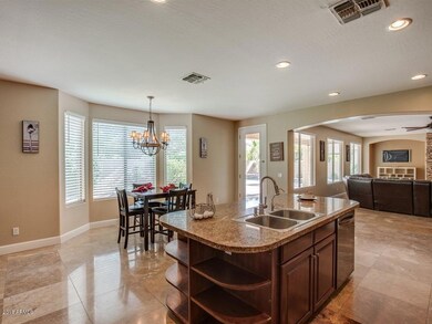 013_Kitchen