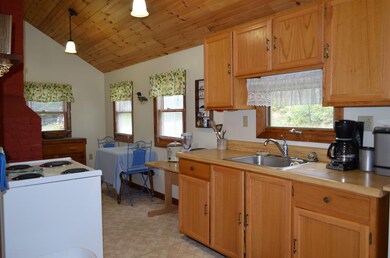 156 Webster Ave, Franklin, NH 03235 - photo 7