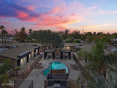community pool5