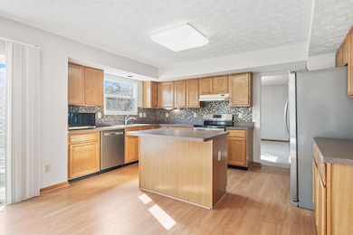 18-web-or-mls-A7402217