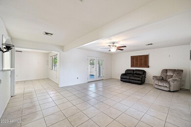 9727 W Calico Dr, Sun City, AZ 85373 - photo 7