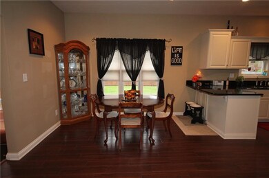 3253 Skyview Ct, Columbus, IN 47203 - photo 7