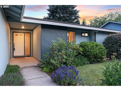 17616 SW Ivy Glenn Dr, Beaverton, OR 97007 - photo 2