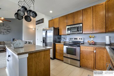 2303 Quartz Dr, Papillion, NE 68046 - photo 6