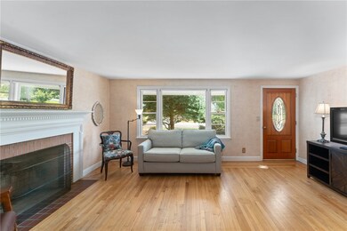 41 Thistle Dr, Cranston, RI 02920 - photo 6