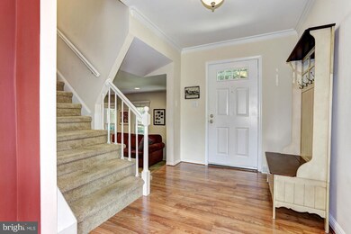 626 Falmouth Ct, Sykesville, MD 21784 - photo 2