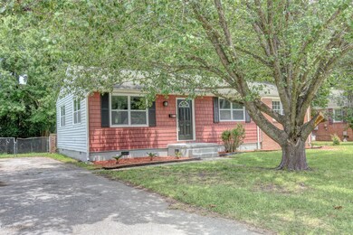 813 Barn St, Jacksonville, NC 28540 - photo 2