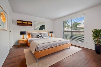 14777 Wunderlich Dr unit 811, Houston, TX 77069 - photo 4