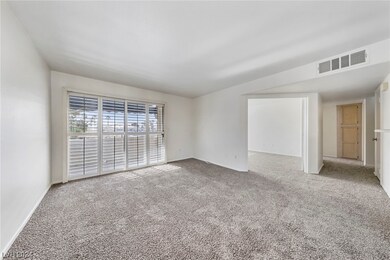 LIVING/DEN AREAS