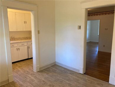 73 7th St, Midland, PA 15059 - photo 5