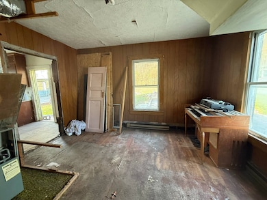 828 Old Bramwell Rd, Bluefield, WV 24701 - photo 4