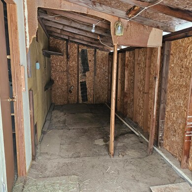 Garage/storage