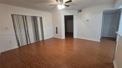 400 Palm Cir W unit 305, Pembroke Pines, FL 33025 - photo 4