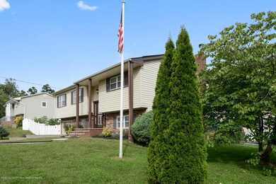 03_02Front_Exterior_mls
